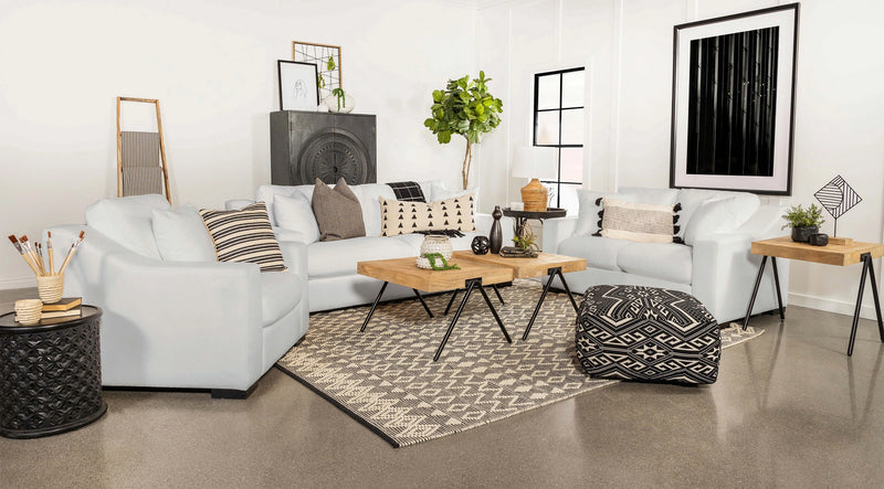 Ashlyn Loveseat